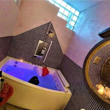 Zentral Club Neutron-jacuzzi Apartment Belmonte De Miranda