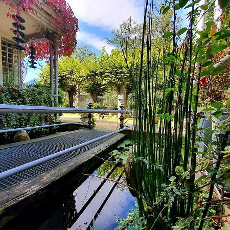 Zentral Club Neutron-jacuzzi * Belmonte De Miranda