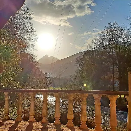 Zentral Club Neutron-jacuzzi *